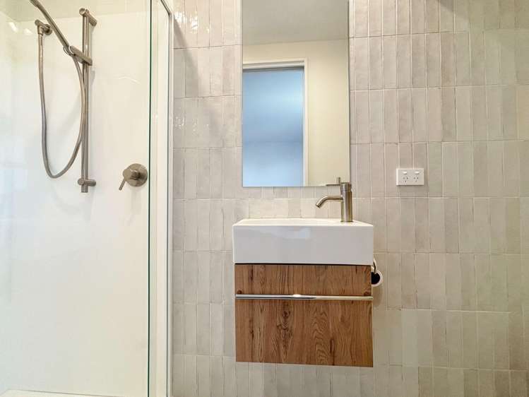 7/427 Worcester St Linwood_13