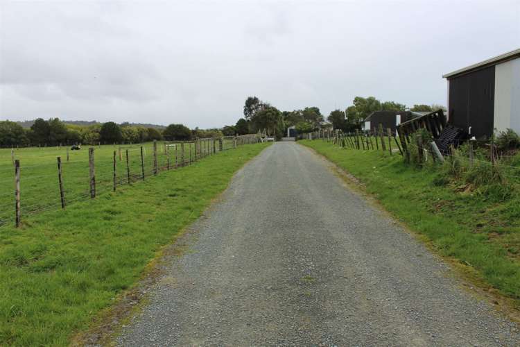 4b Keith Road Paroa_19