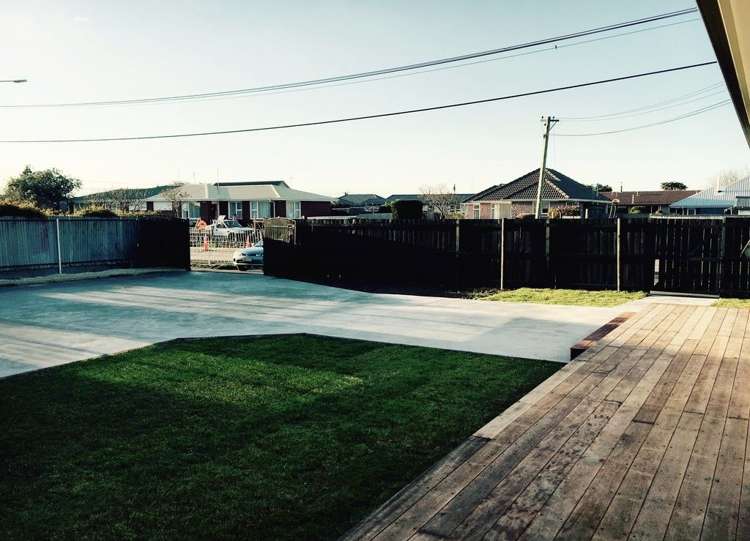 376 Breezes Road Aranui_2