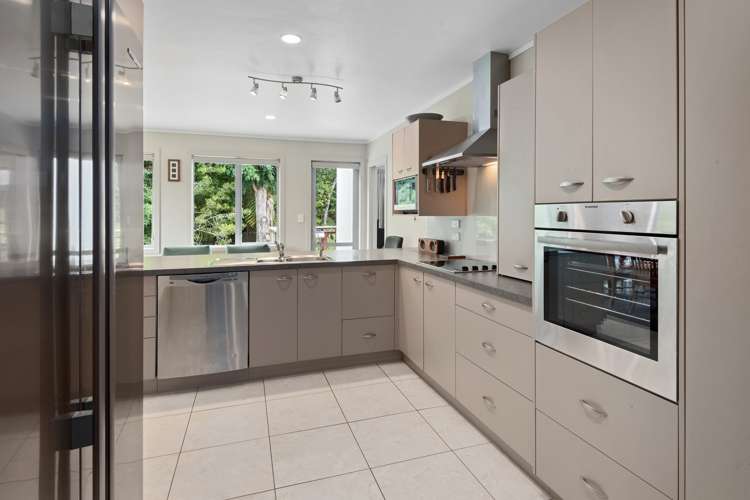 11a Kauri Place Parahaki_16