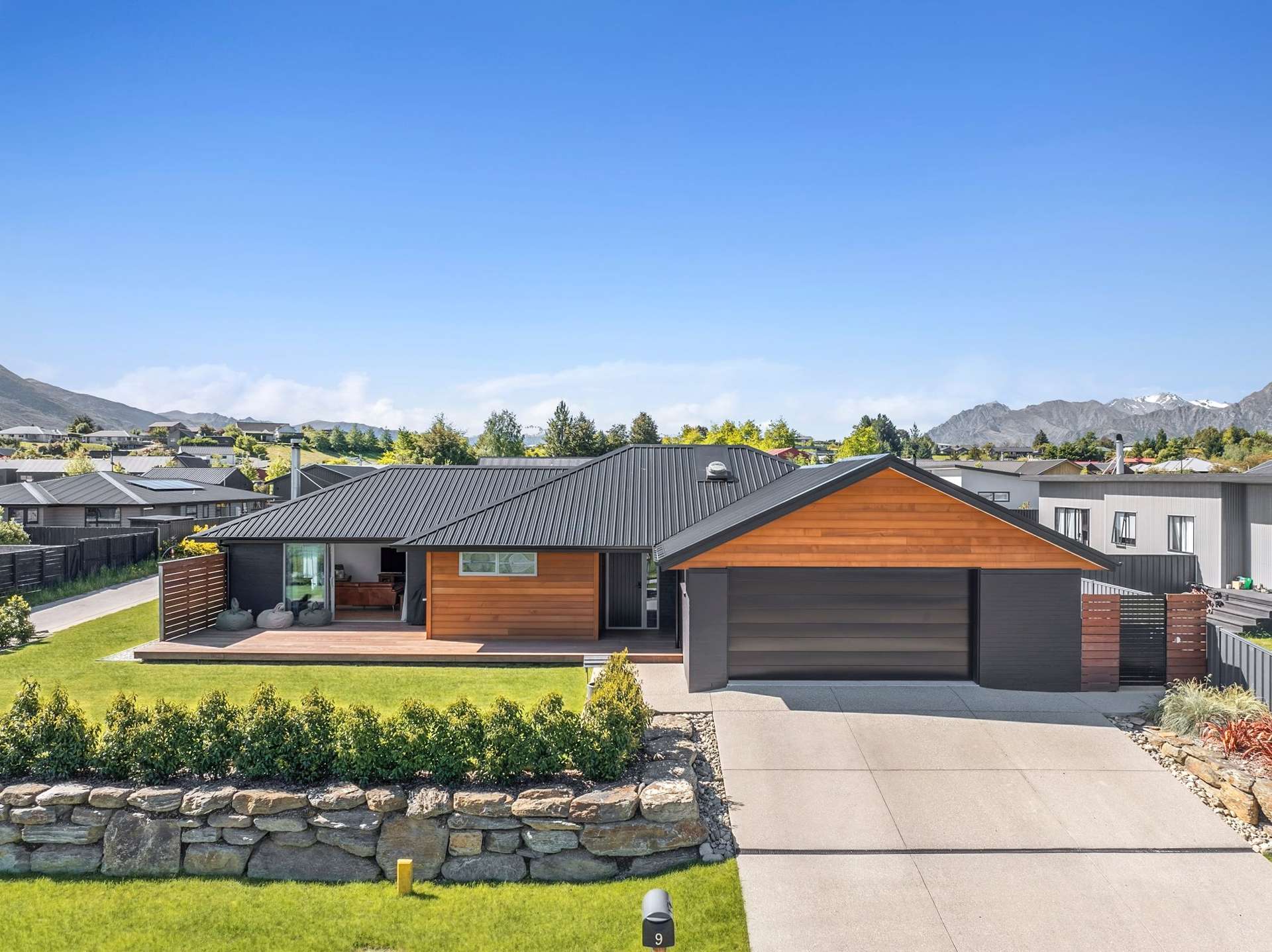 9 Brewster Crescent Lake Hawea_0