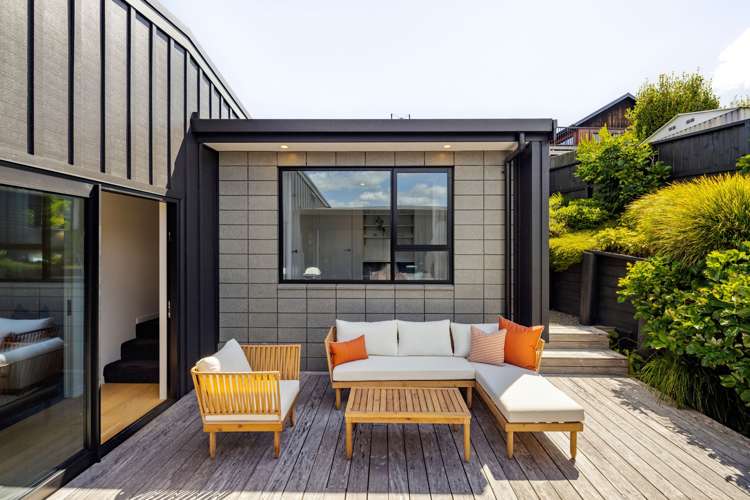 13 Evergreen Rise Grandview Heights_15