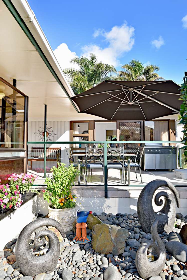 98 Elliot Street Pahurehure_15