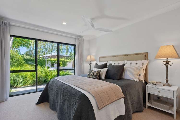 44 Hardens Lane Paremoremo_28