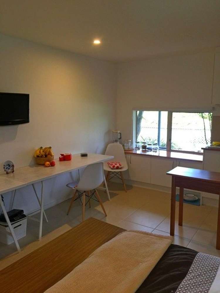 2a Grove Street The Wood_11