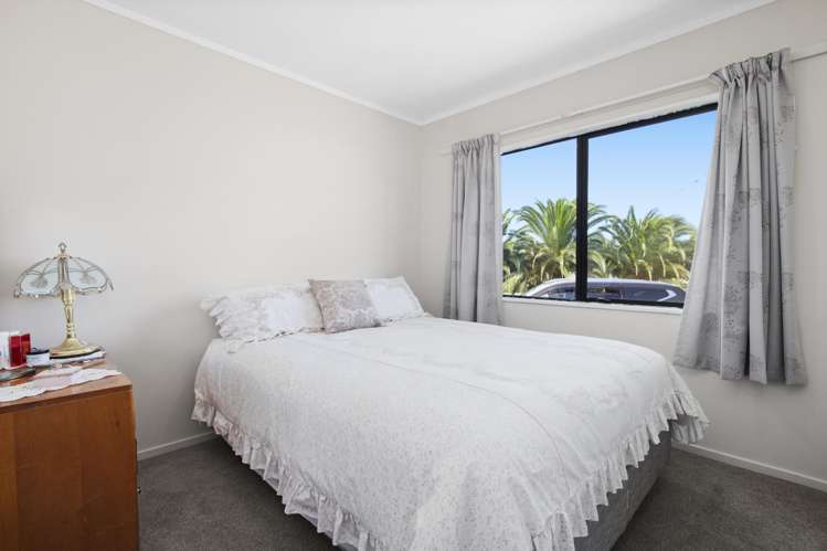 27 Kowhai Avenue Kaiaua_9