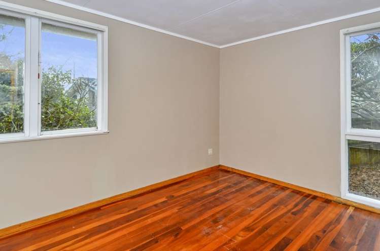 46 Taurus Crescent Beach Haven_10