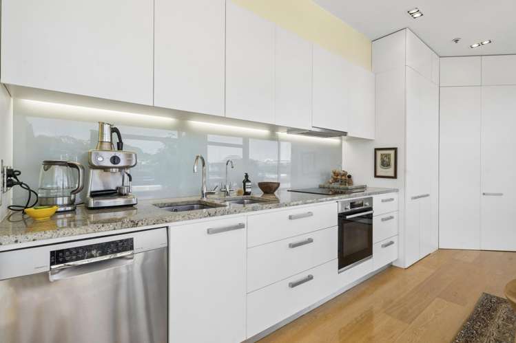 U892 - 233 Cuba Street Te Aro_5