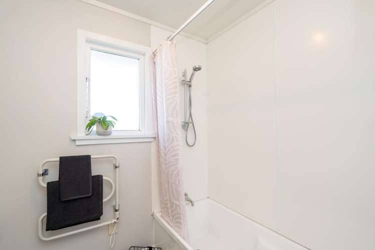 12 Stirrat Street Kingswell_8