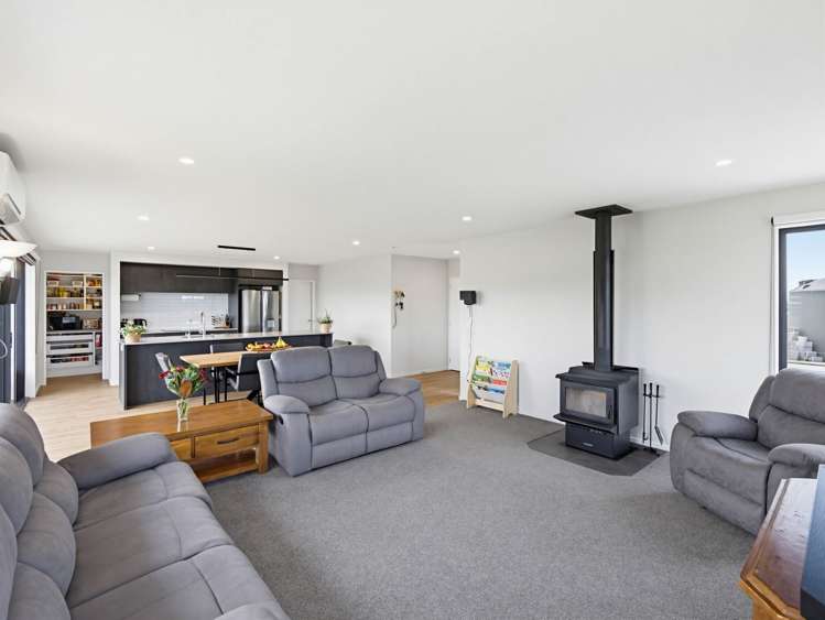 12 Edgeworth Road Darfield_16