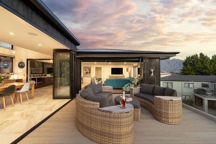 3 Panorama Place Queenstown_16