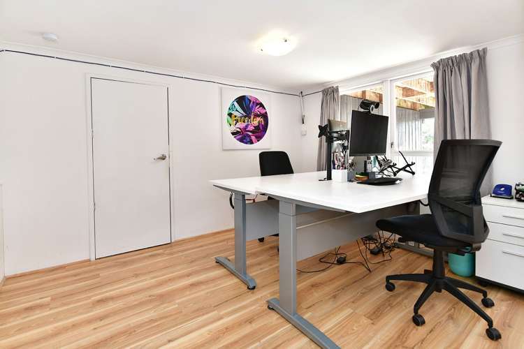 61 Gledstane Road Stanmore Bay_11