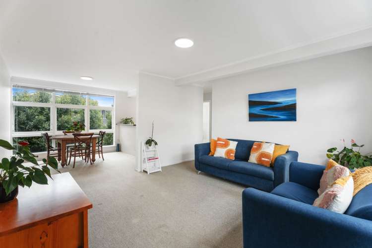 3/27 Piccadilly Place_3