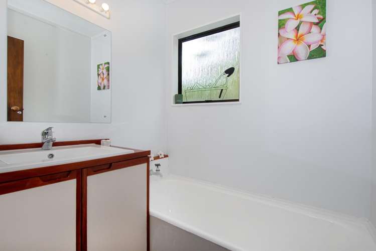 25 Tikorangi Place Morningside_9