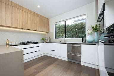 1C Whites Way_3