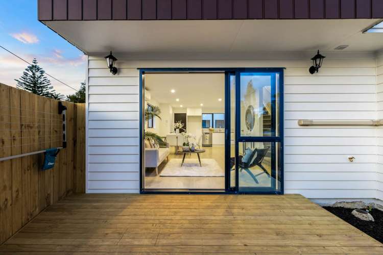 1/135 Lancaster Road Beach Haven_24