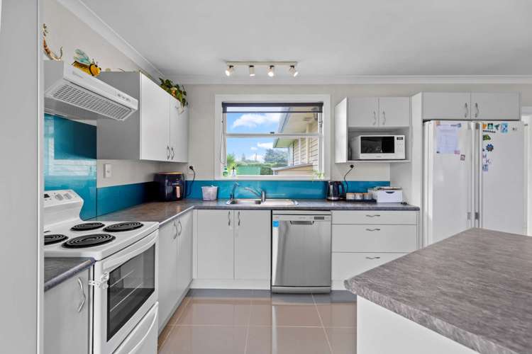 28 Mazengarb Road Paraparaumu Beach_9