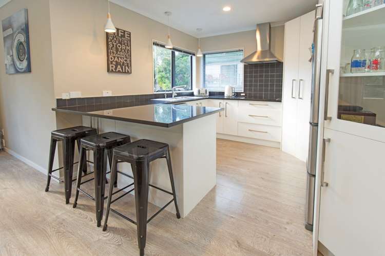 33b Cedar Terrace Stanmore Bay_3