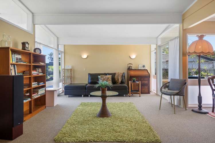 8 Andrea Place Sunnyhills_5