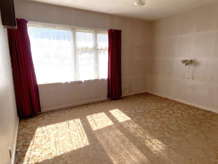 12 Peel Street Cobden_15