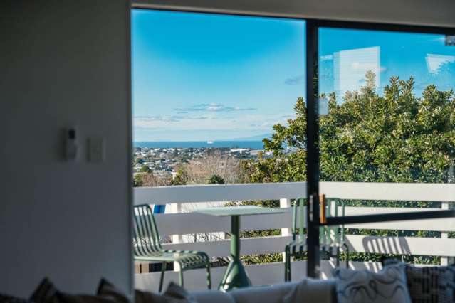 2/353 Glenfield Road Glenfield_4