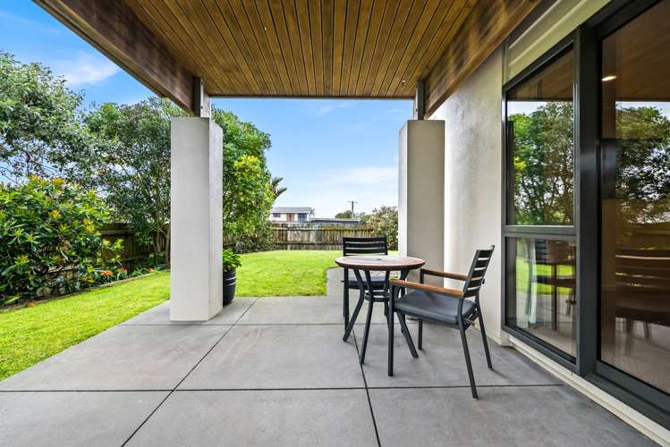 16 Fred Carr Place One Tree Point_25