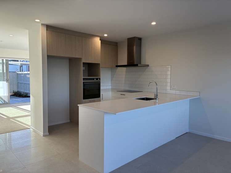 101 WAITUARUA DRIVE "Waiata Shores" Takanini_5