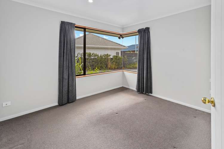 61 Masefield Street Stoke_15