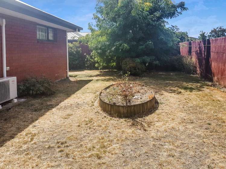 66 Gilberthorpes Road Hei Hei_8