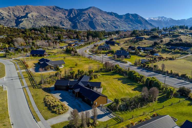 6 Hidden Hills Drive Wanaka_43