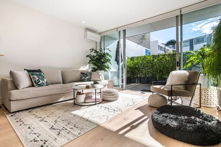 1b/12 Fisher-Point Drive Auckland Central_10