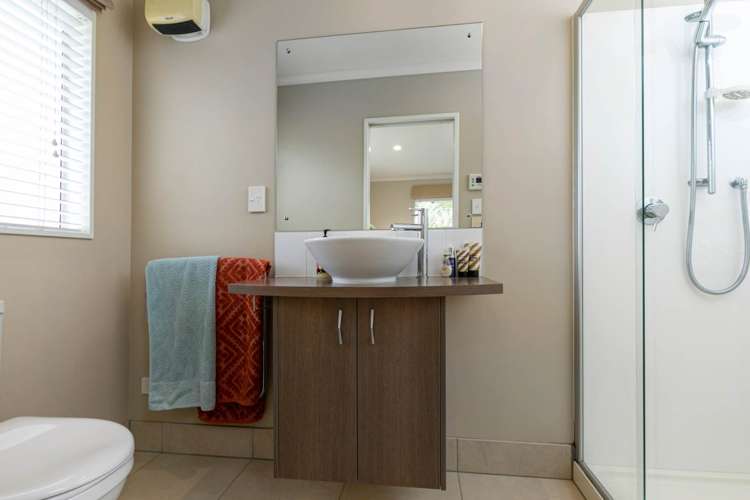 44 William Gamble Drive Greenhithe_7