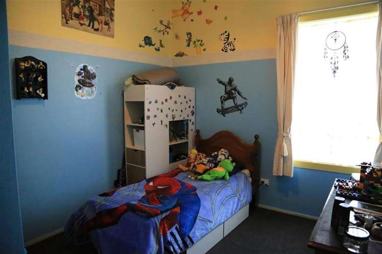 48 Fenton Street Stratford_13