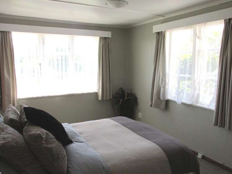 22 Stamford Place Masterton_12