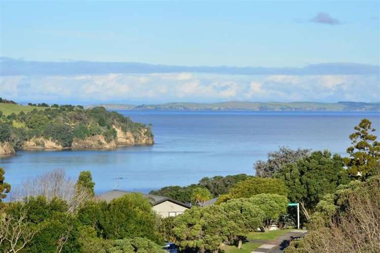 11 Everard Avenue Army Bay_9