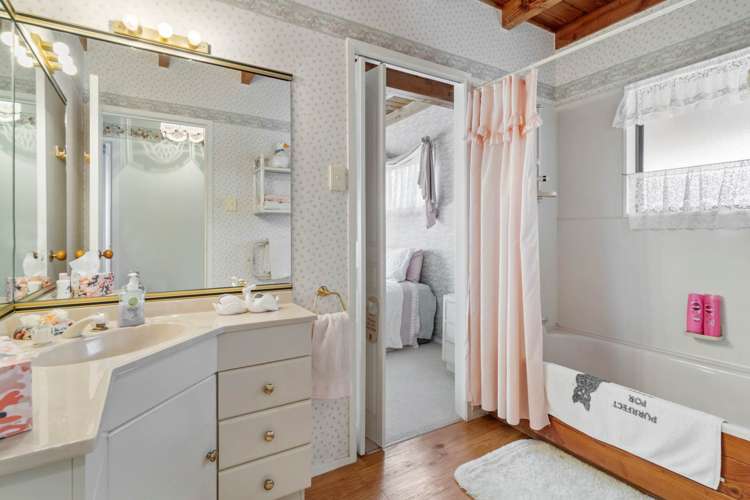 2/6 Kallaroo Place Botany Downs_15