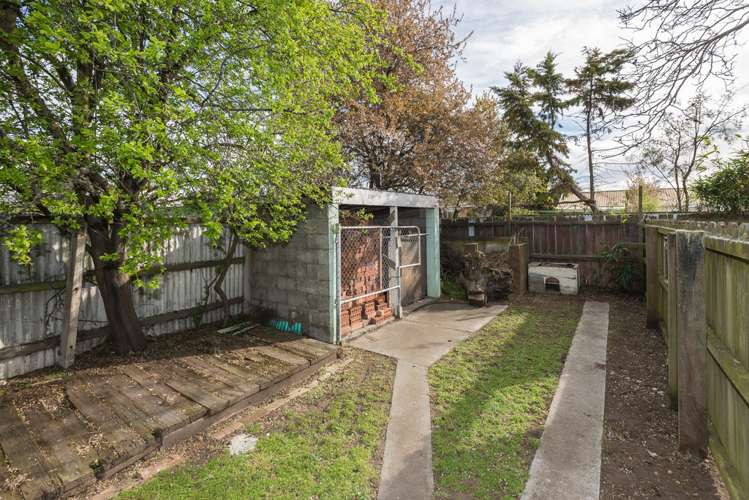 6 Travis Road Burwood_12