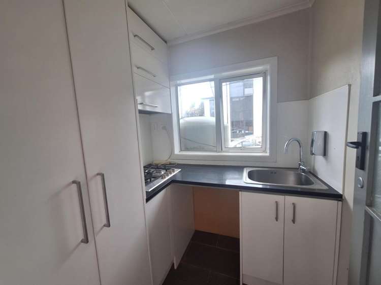 16 Scott Road 10938_6