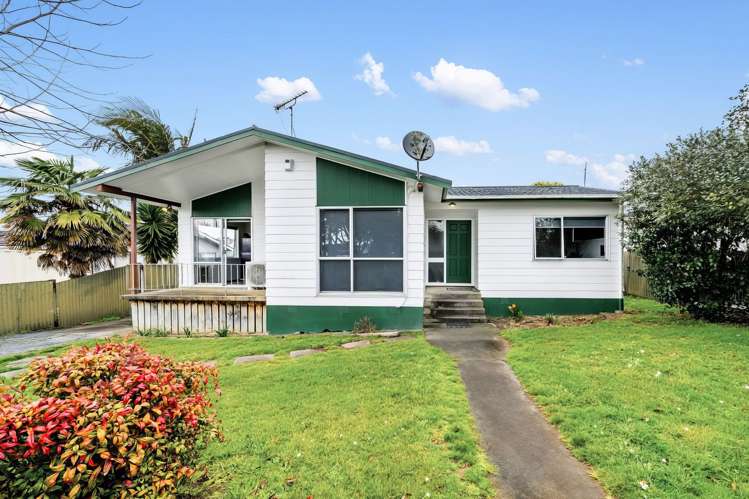 93 HYPERION DRIVE "RANDWICK PARK" Manurewa_12