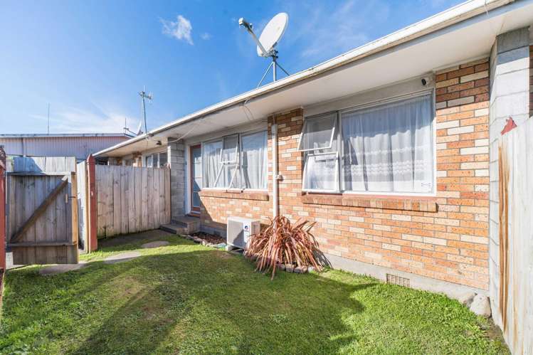 4/84 Linton Street West End_8