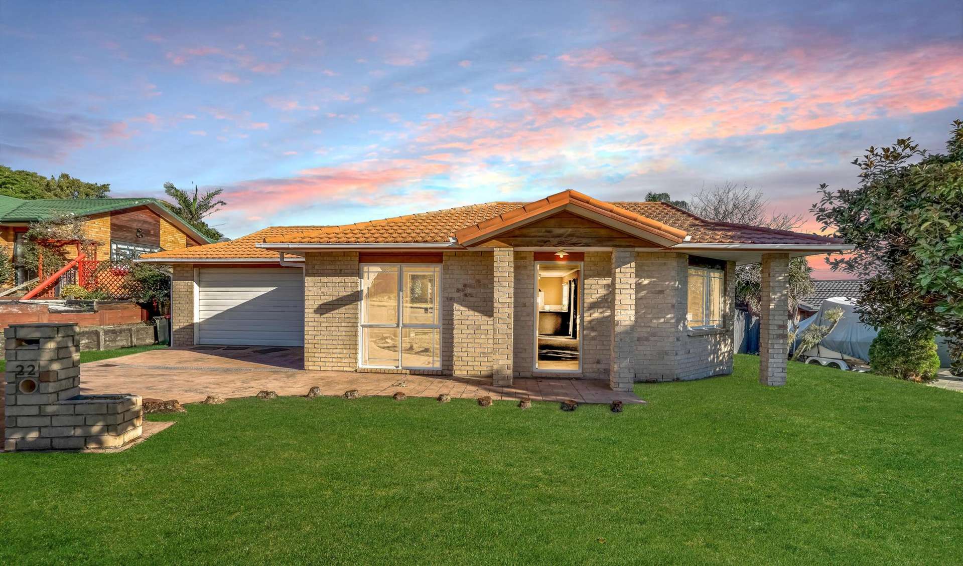 22 Medvale Avenue Flat Bush_0