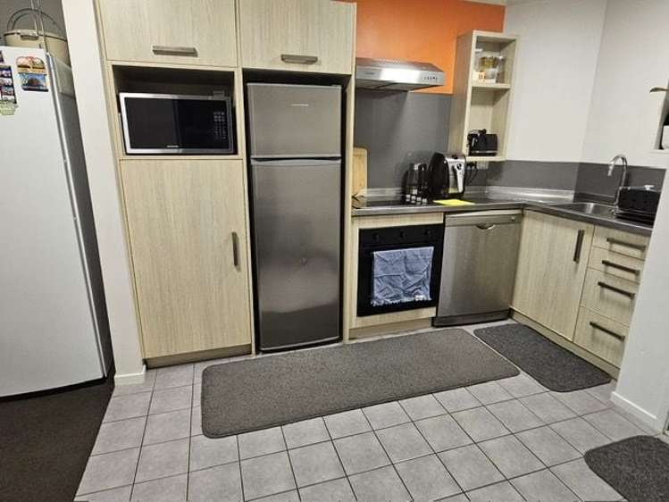 2/15 Minnie Street Eden Terrace_8