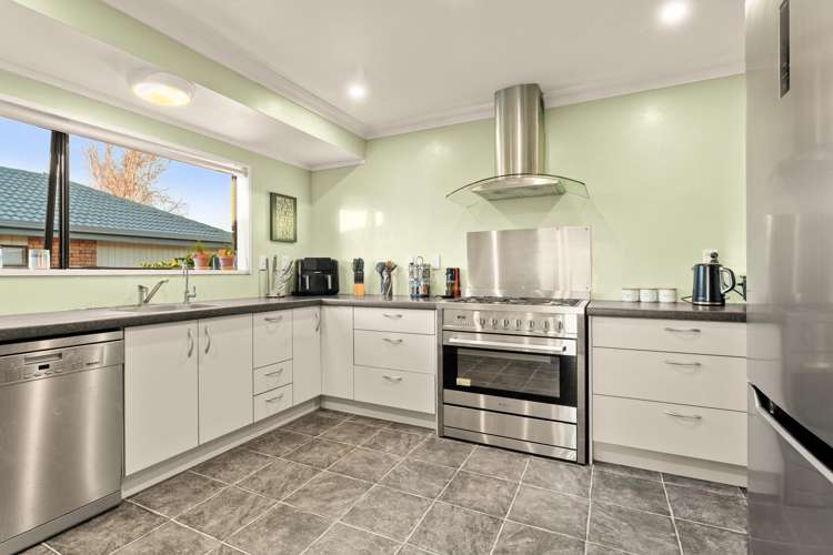 56 Lydbrook Place Otumoetai_9