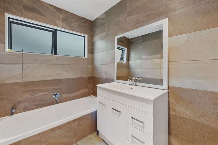 33 Barnhill Crescent Pahurehure_13