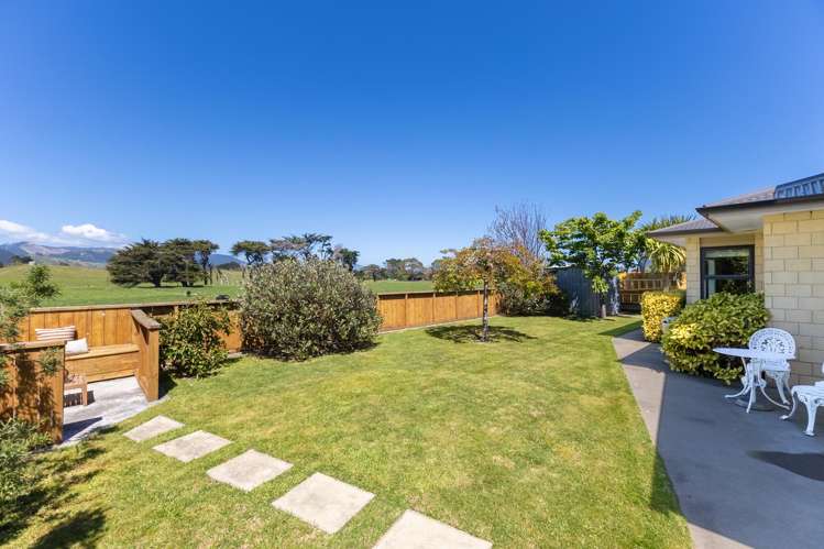 94 The Drive Paraparaumu Beach_22