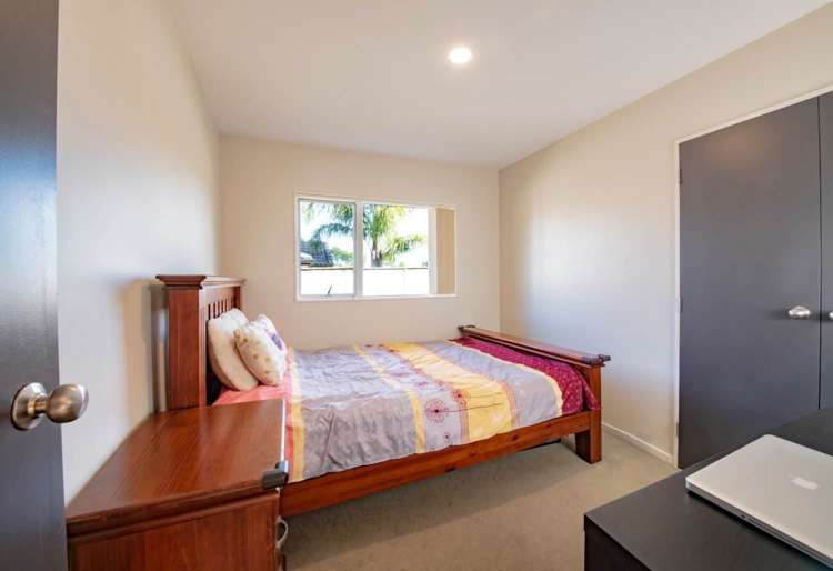 4 Riverglade Parkway Te Atatu South_7