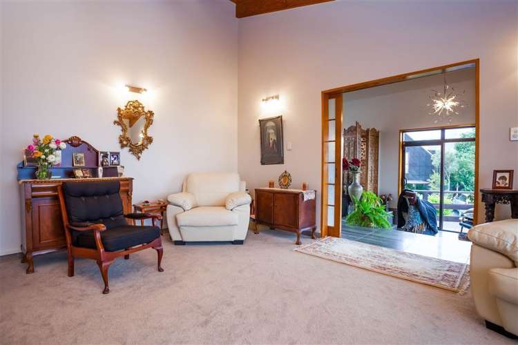 6 Cecil Wood Way Richmond Hill_10