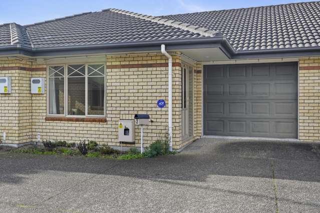 Easy-Care Living in Prime Location