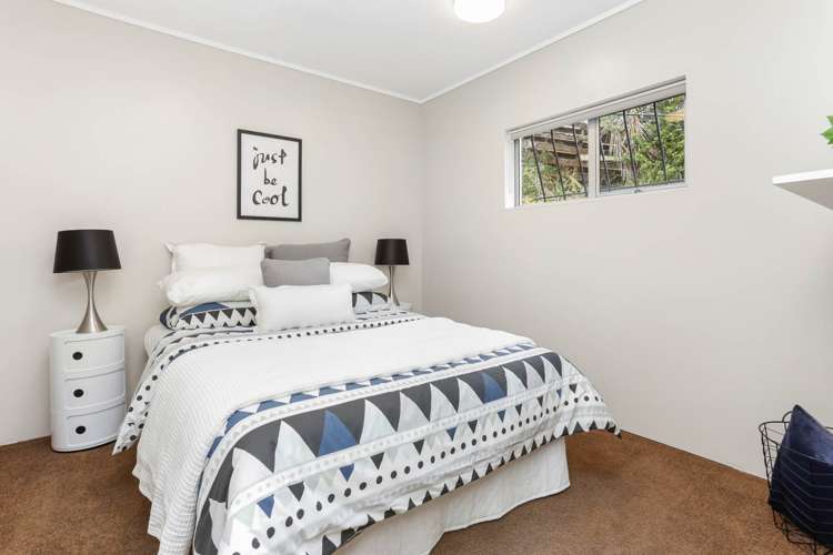 2/42 Eastglen Road Glen Eden_11