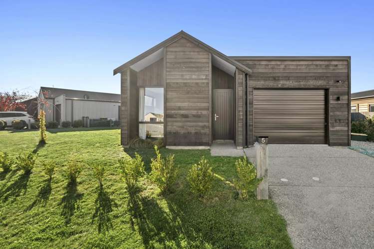 5 Mount Creighton Crescent Wanaka_1